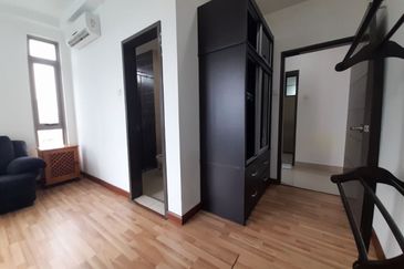 Shaftsbury Residence