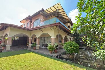 KGSAAS Golf Club, Seksyen 13