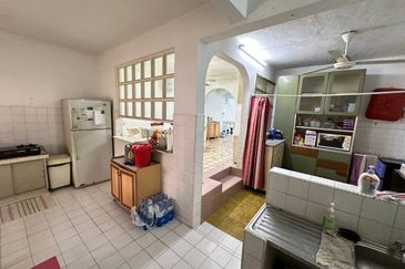 Taman Lembah Keramat AU5