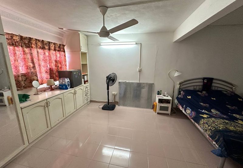 Taman Lembah Keramat AU5