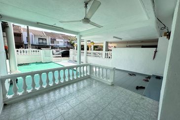 Taman Lembah Keramat AU5