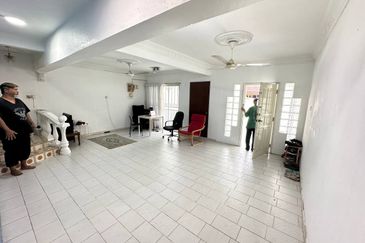 Taman Lembah Keramat AU5