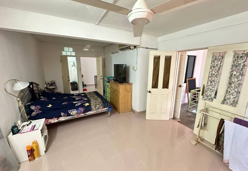 Taman Lembah Keramat AU5