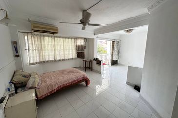 Taman Lembah Keramat AU5