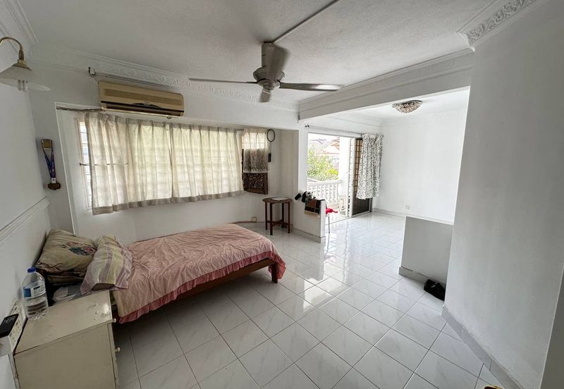 Taman Lembah Keramat AU5