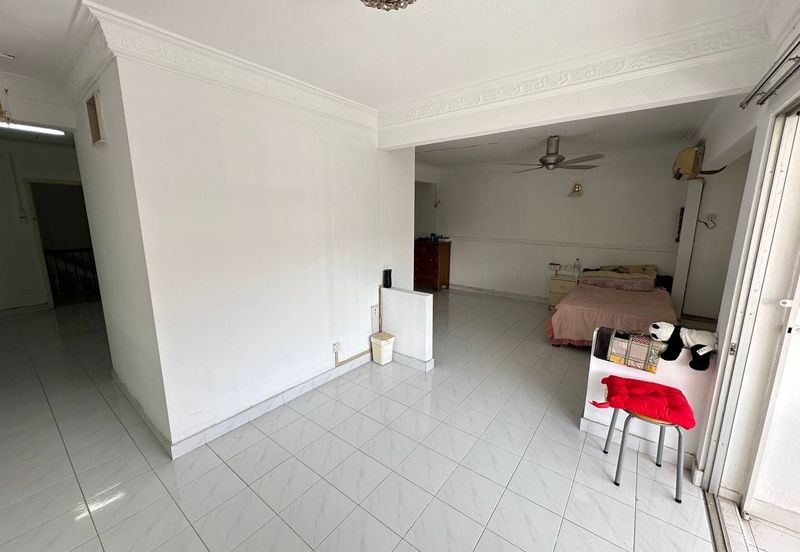 Taman Lembah Keramat AU5