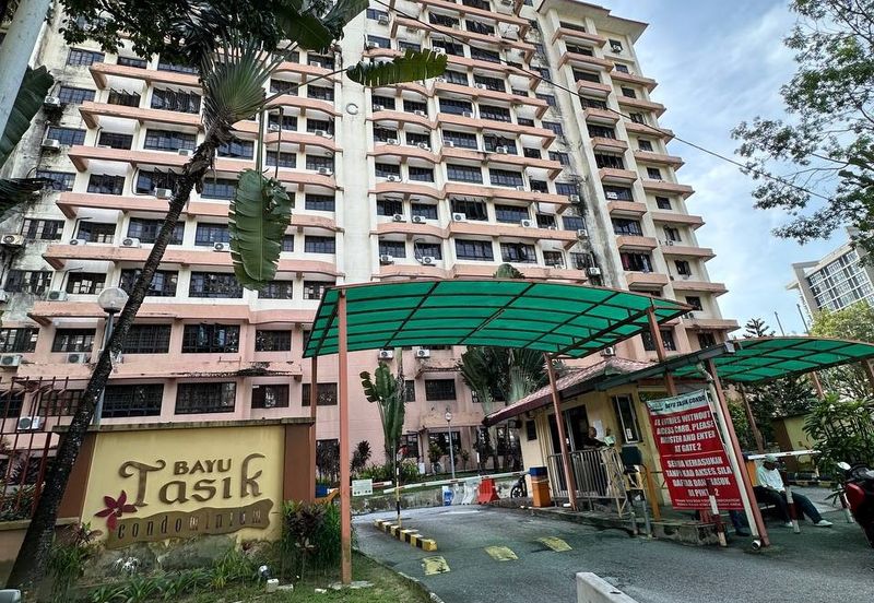 Bayu Tasik Condominium