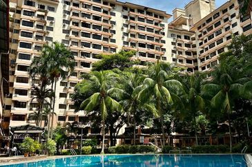 Bayu Tasik Condominium