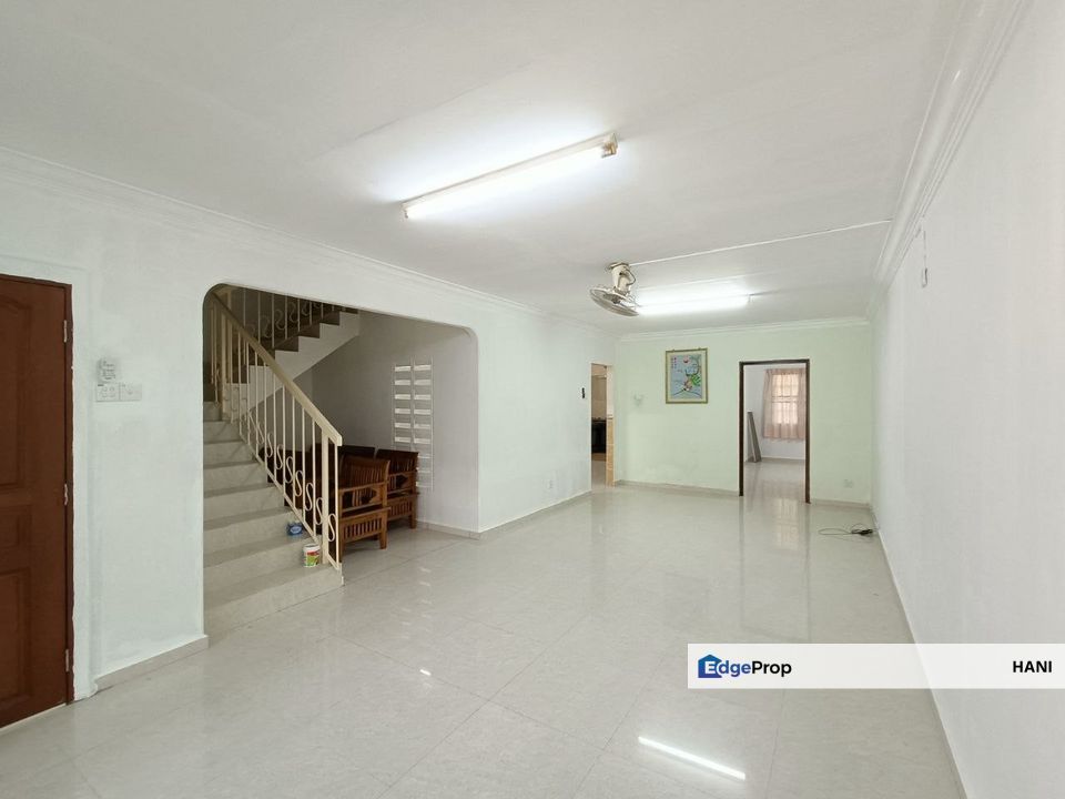 Double Storey Terrace House Taman Serdang Jaya, Seri Kembangan, Selangor, Seri Kembangan