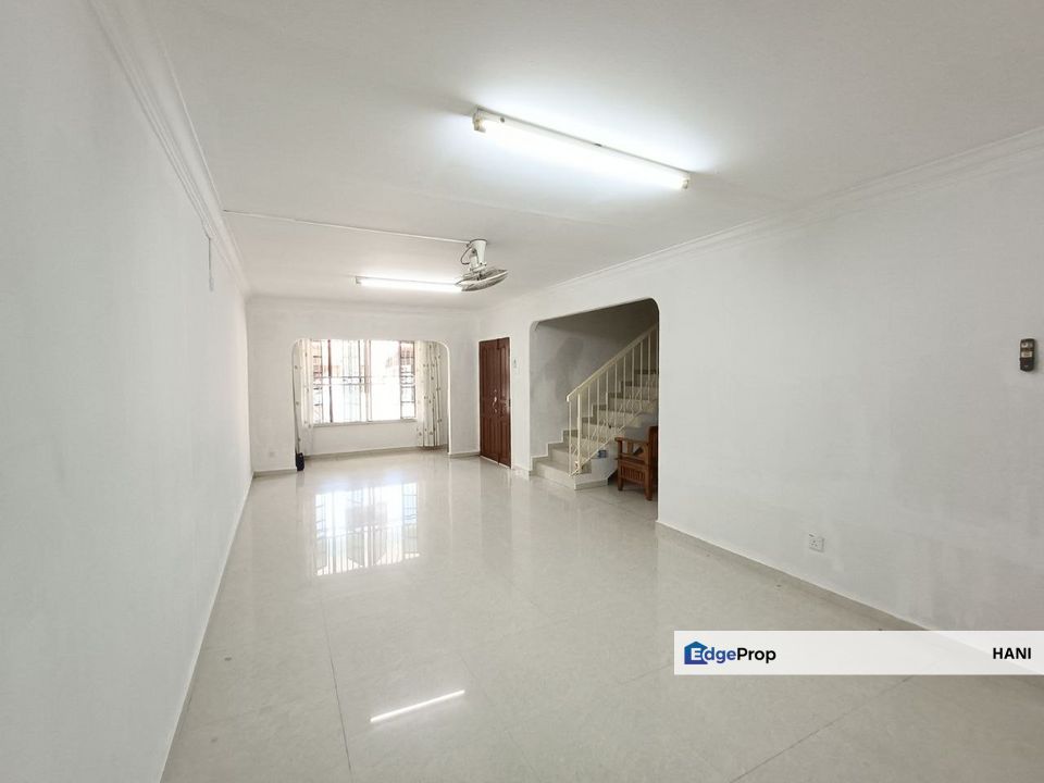 Double Storey Terrace House Taman Serdang Jaya, Seri Kembangan, Selangor, Seri Kembangan