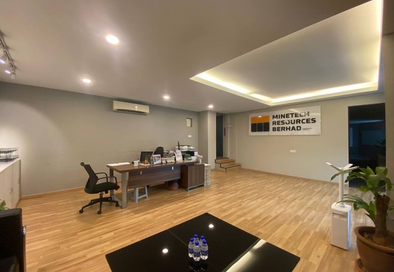 Parklane Commercial Hub