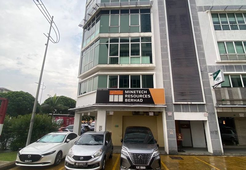 Parklane Commercial Hub