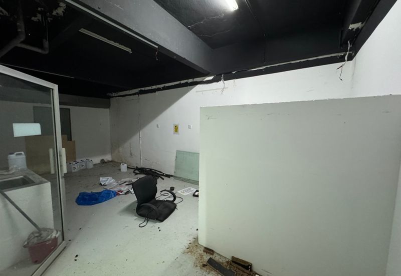 3 Storey Shoplot Taman Nirwana Ampang