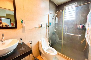 Taman Pinggiran Putra