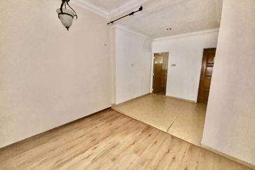 Jalan Suasana, Bandar Tun Hussein Onn