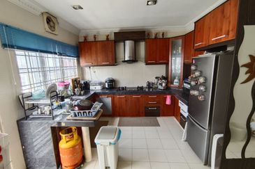 Pusat Bandar Putra Permai