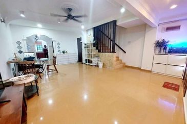 Taman Pinggiran Putra