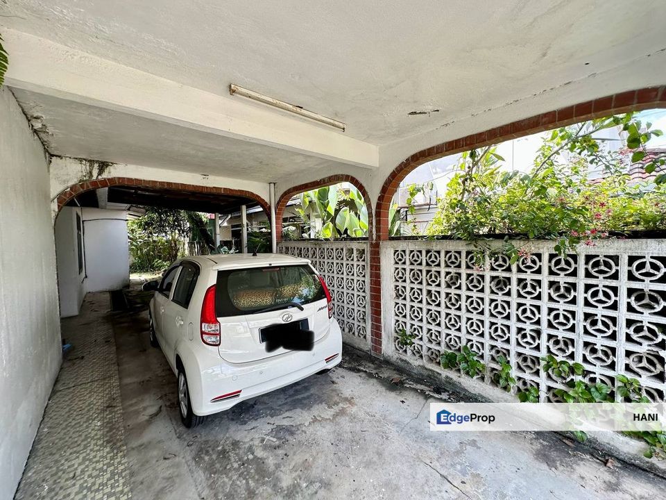 Double Storey Semi D House Taman Melewar Gombak, Kuala Lumpur, Gombak