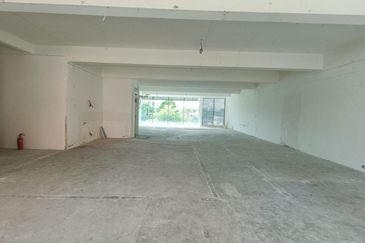 Dagang Cahaya Avenue