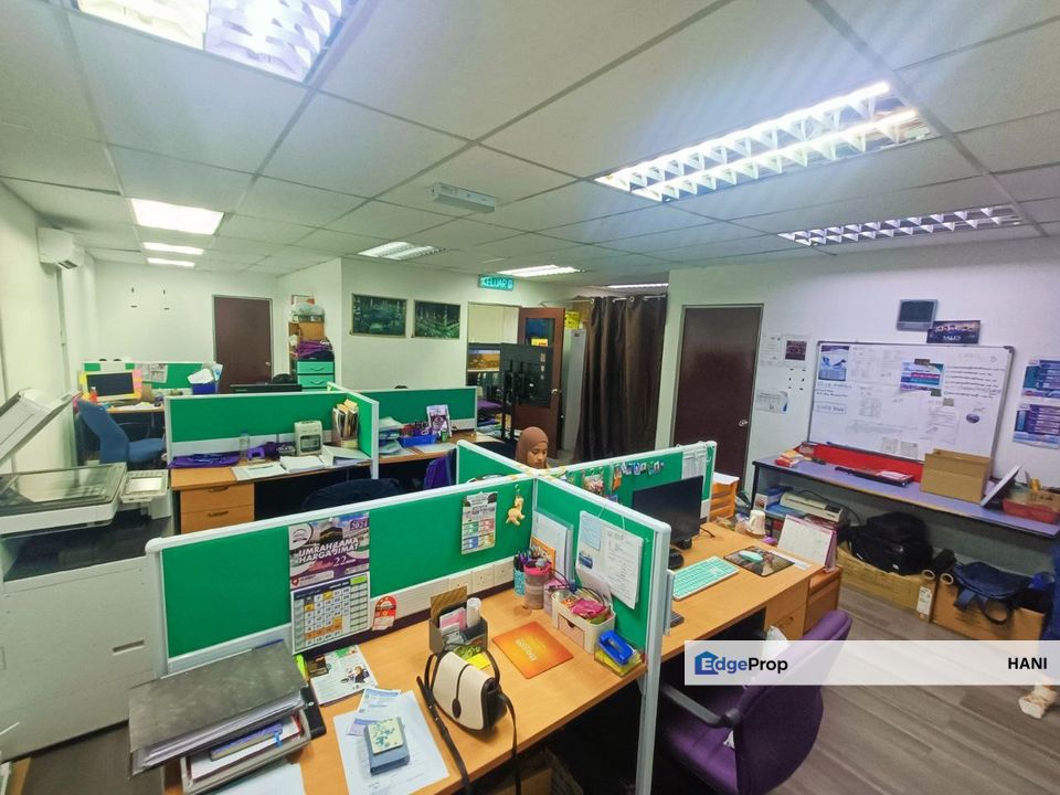 3 Storey Shoplot Dagang Cahaya Avenue, Taman Dagang Ampang, Selangor, Ampang