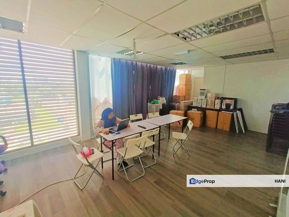 3 Storey Shoplot Dagang Cahaya Avenue, Taman Dagang Ampang, Selangor, Ampang