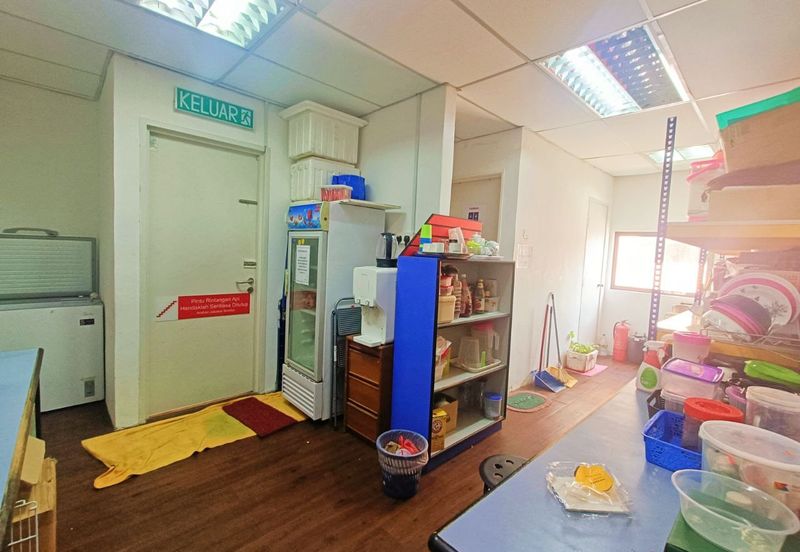 Dagang Cahaya Avenue