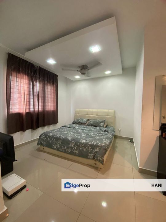 Aman Heights Condominium Bukit Serdang, Seri Kembangan, Selangor, Seri Kembangan