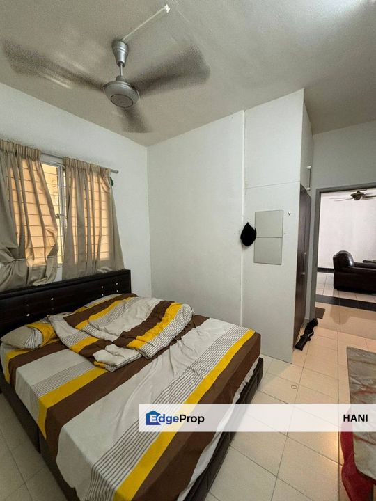 Aman Heights Condominium Bukit Serdang, Seri Kembangan, Selangor, Seri Kembangan