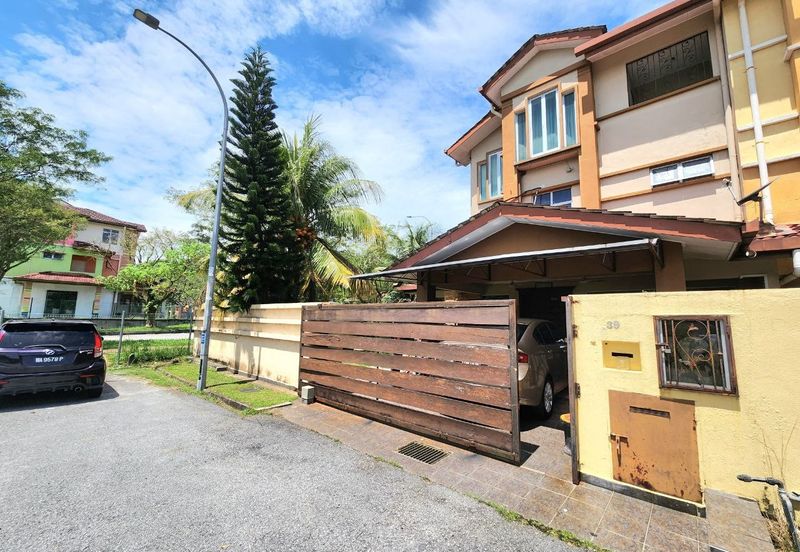 End Lot 3 Storey Terrace House Subang Bestari | 6R4B | Renovated | Facing Open