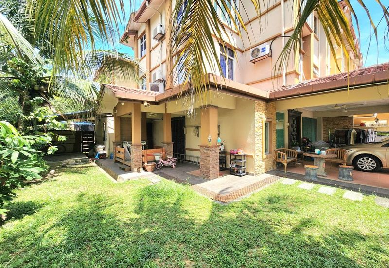 End Lot 3 Storey Terrace House Subang Bestari | 6R4B | Renovated | Facing Open