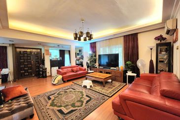 End Lot 3 Storey Terrace House Subang Bestari | 6R4B | Renovated | Facing Open