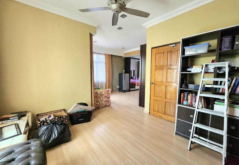 End Lot 3 Storey Terrace House Subang Bestari | 6R4B | Renovated | Facing Open