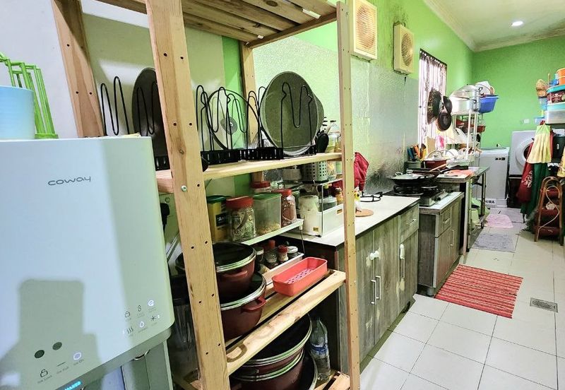 End Lot 3 Storey Terrace House Subang Bestari | 6R4B | Renovated | Facing Open