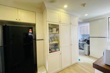 Ara Hill Condominium