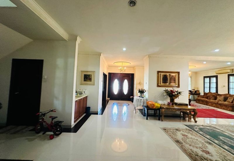 Seksyen 8, Kota Damansara