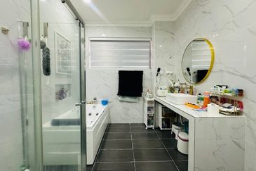 Double Storey Bungalow Ara Damansara PJ