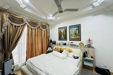 Double Storey Bungalow Ara Damansara PJ