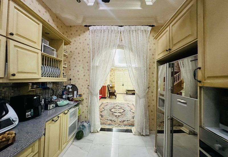 Double Storey Bungalow Ara Damansara PJ