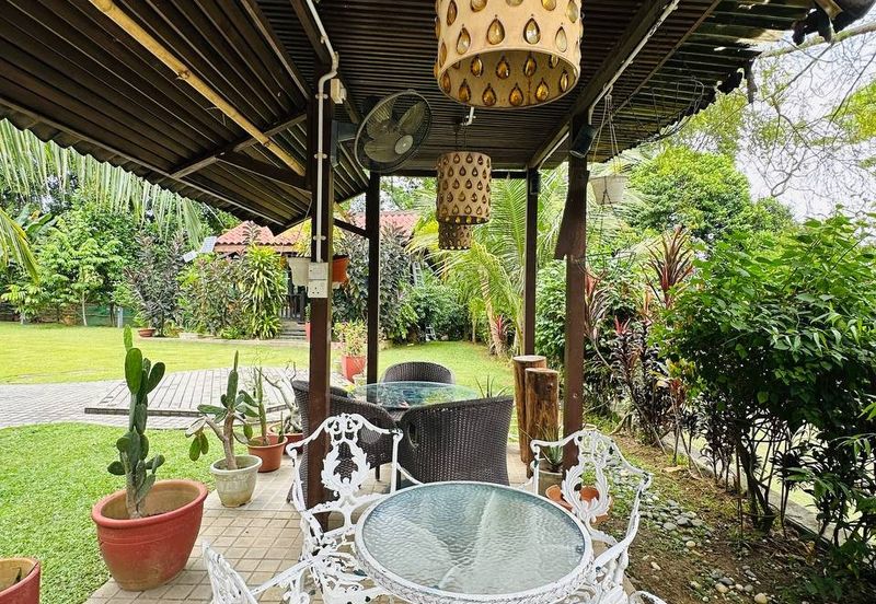 KGSAAS Golf Club, Seksyen 13