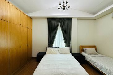 KGSAAS Golf Club, Seksyen 13