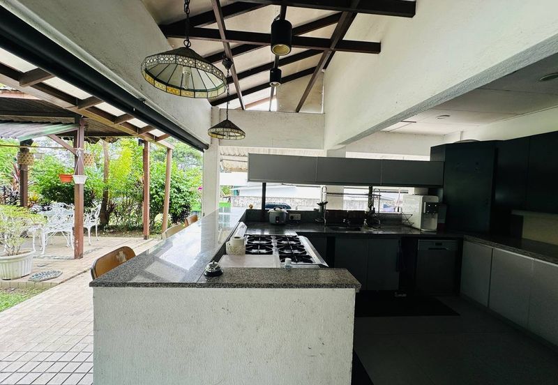 KGSAAS Golf Club, Seksyen 13