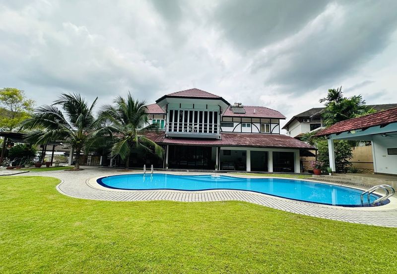 KGSAAS Golf Club, Seksyen 13