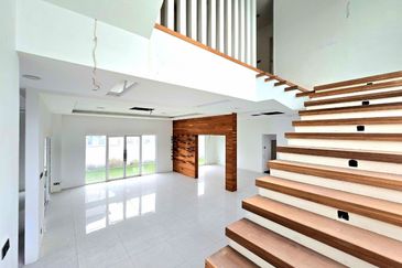 Putra Hill Residency