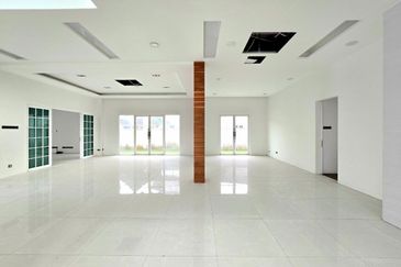 Putra Hill Residency