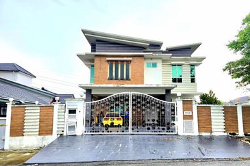 Putra Hill Residency