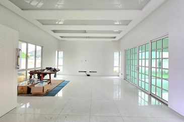 Putra Hill Residency