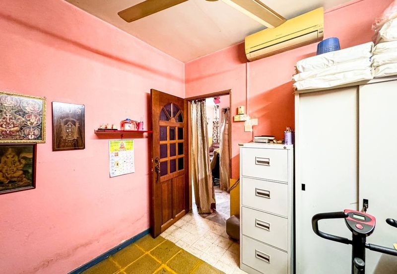 Taman Kinrara Seksyen 1