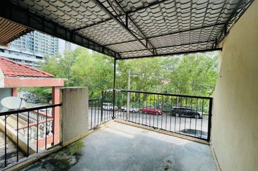 Double Storey Terrace House Taman Orkid Cheras Selangor