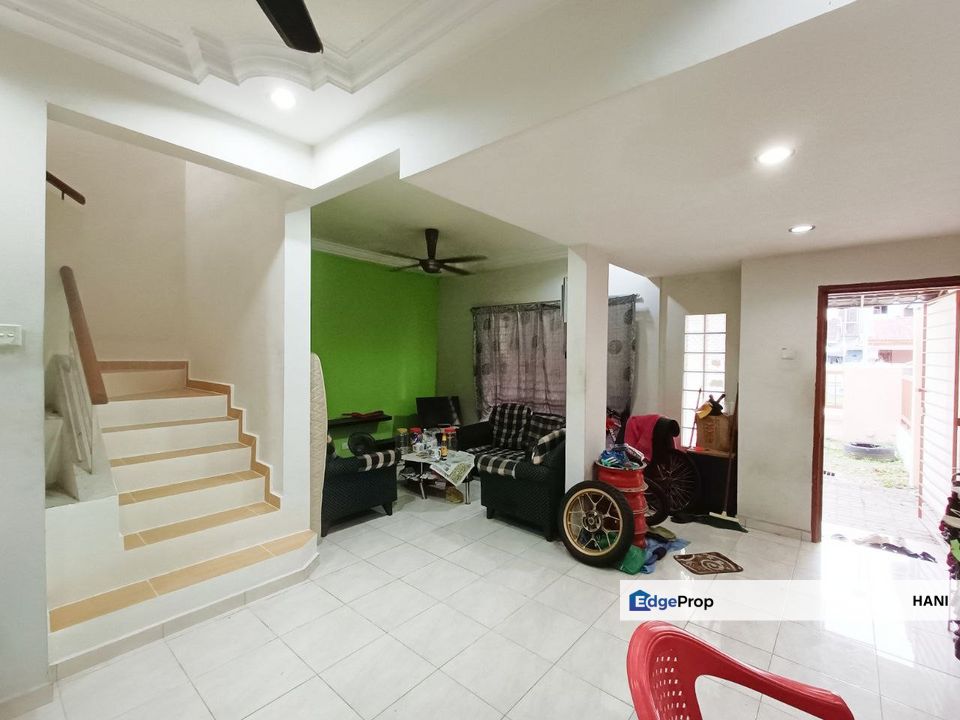 Double Storey Terrace House Taman Pinggiran USJ 1, Subang Jaya Selangor, Selangor, USJ