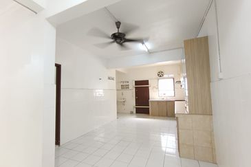 Pantai Dalam Kampung Kerinchi